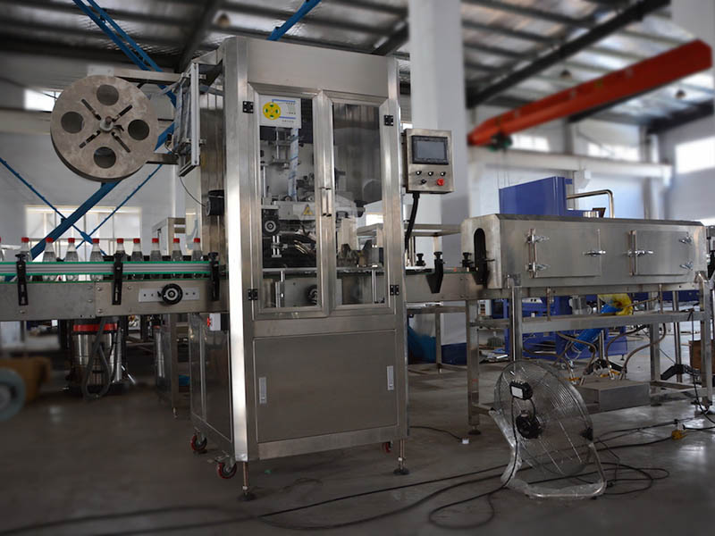 Shrink sleeve Labeling machine